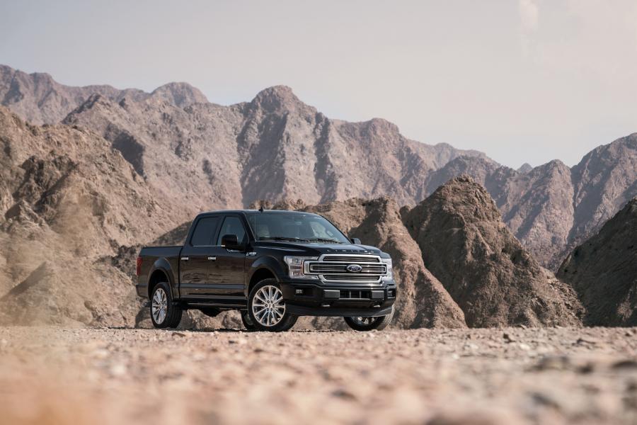  Ford F-150 Limited SuperCrew 2017 года  (фото 8 из 16)